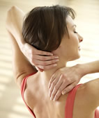 Quigong und Iyengar-Yoga können dabei helfen, Nackenschmerzen zu lindern