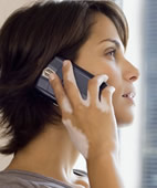 Die Anwesenheit eines Mobiltelefons beeinträchtigt die Kommunikation zwischen Menschen, zeigt eine Studie