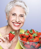 Wer reichlich Erdbeeren verzehrt, kann möglicherweise seine Blutfettwerte günstig beeinflussen